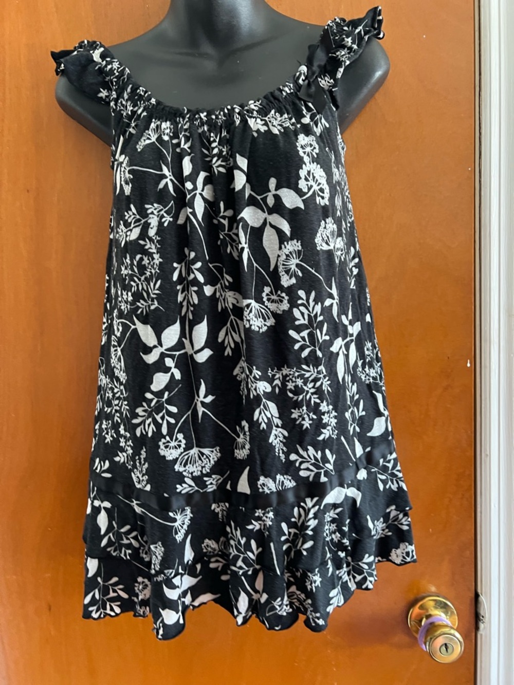 Victoria's Secret Black and White blouse